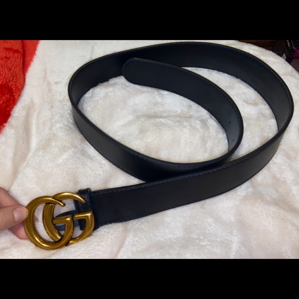 Great condition Gucci belt!!